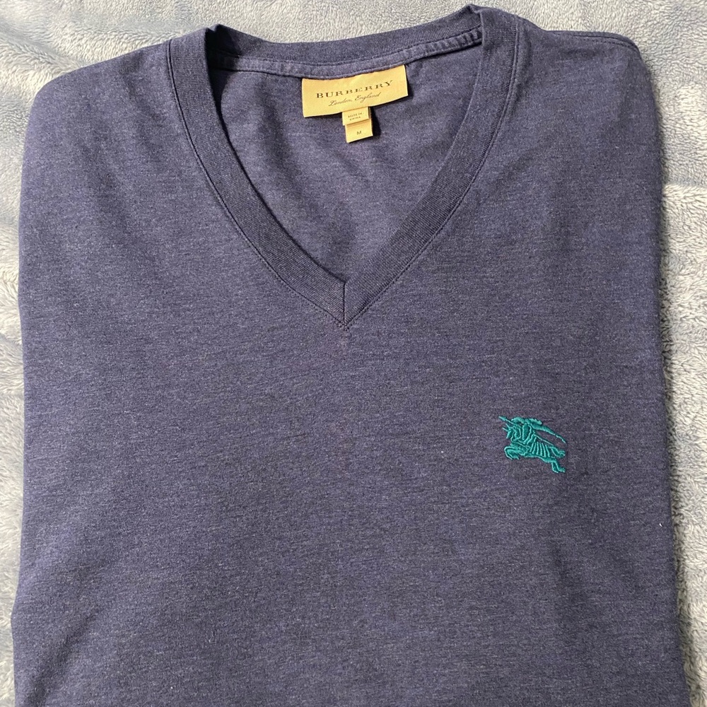 Mens Authentic Burberry T shirt. Medium